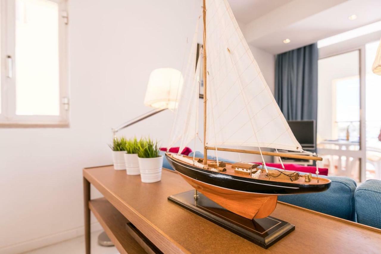 Lovelystay - Two Bedroom Duplex At Marina
