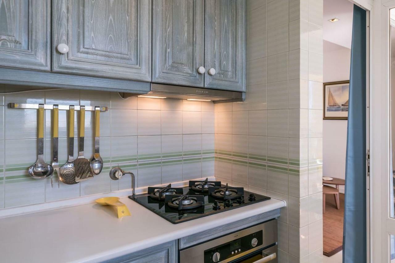 Lovelystay - Two Bedroom Duplex At Marina