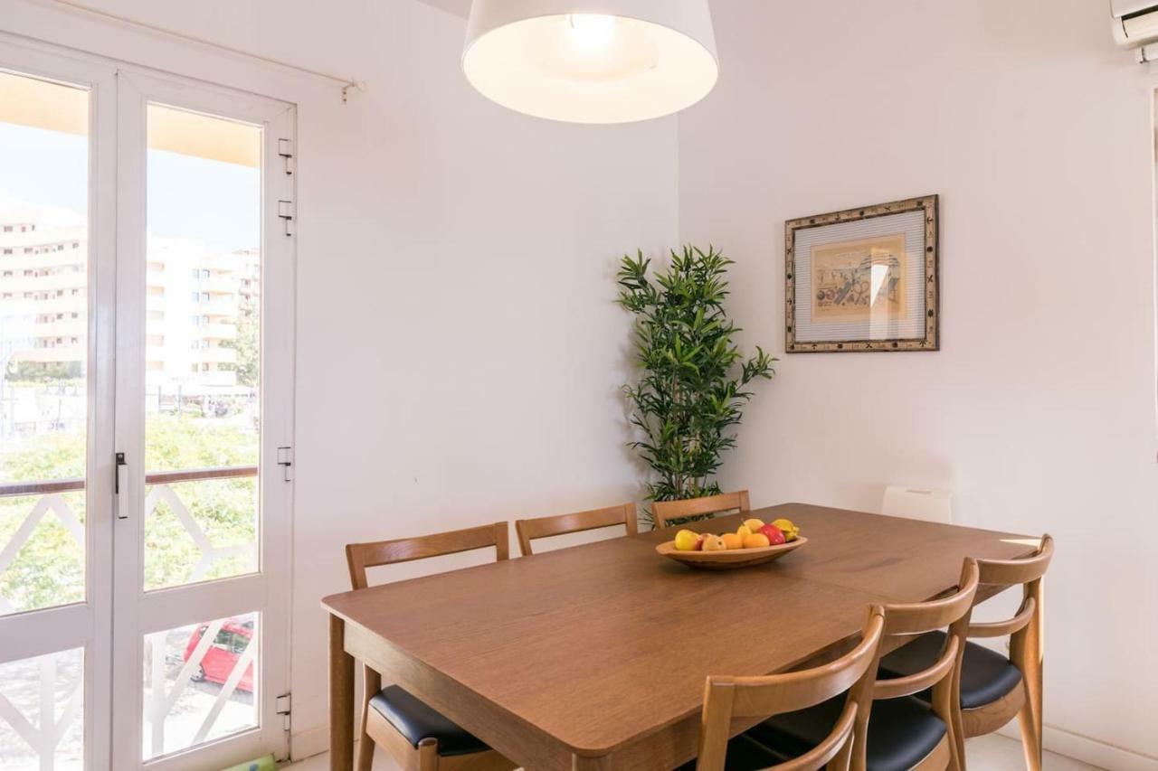 Lovelystay - Two Bedroom Duplex At Marina Apartment *