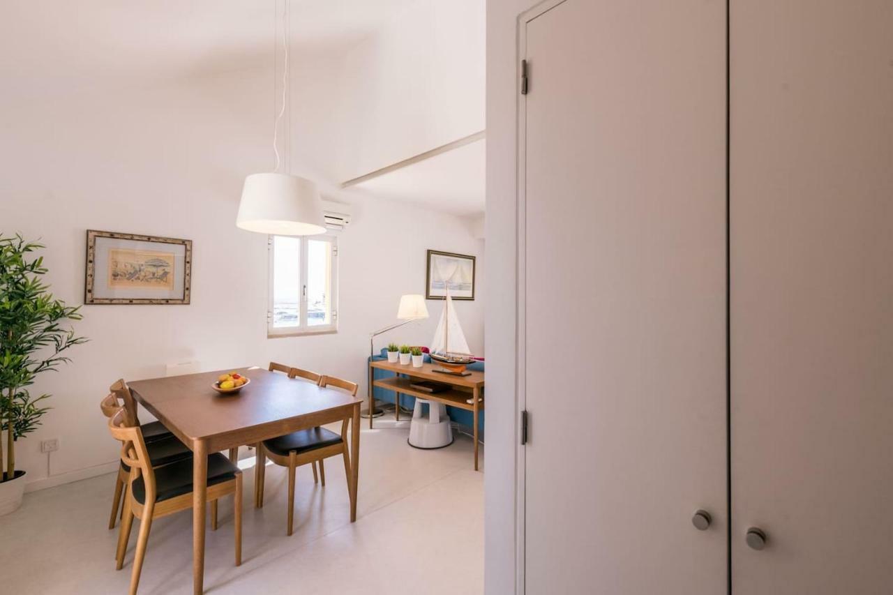 Lovelystay - Two Bedroom Duplex At Marina